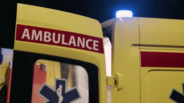 Closeup Ambulance Flashes Its Lights Accident Scene Location Emergency Flasher — 비디오