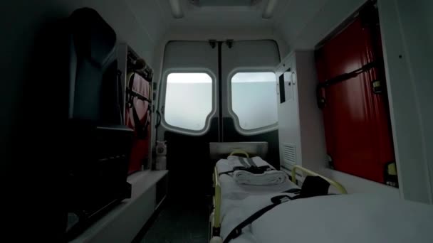 Πλήρως Εξοπλισμένο Ασθενοφόρο Αυτοκίνητο Οδήγηση Κλήσης Ιατρική Μεταρρύθμιση Υγειονομική Περίθαλψη — Αρχείο Βίντεο