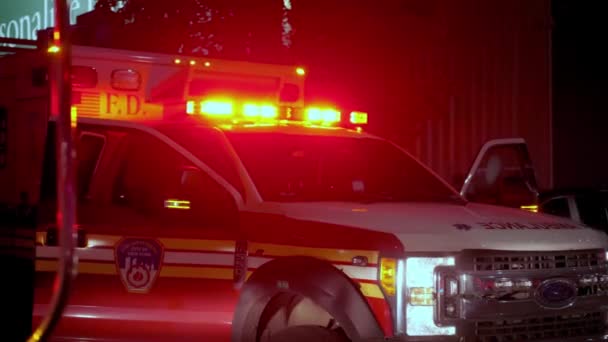 Ambulans Servis Aracında Yanıp Sönen Işık Kamu Güvenliği Arka Planı — Stok video