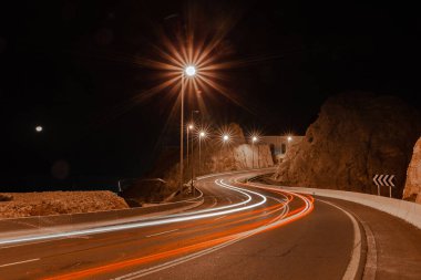 Jabal Jais, BAE 'deki yolların gece görüşü