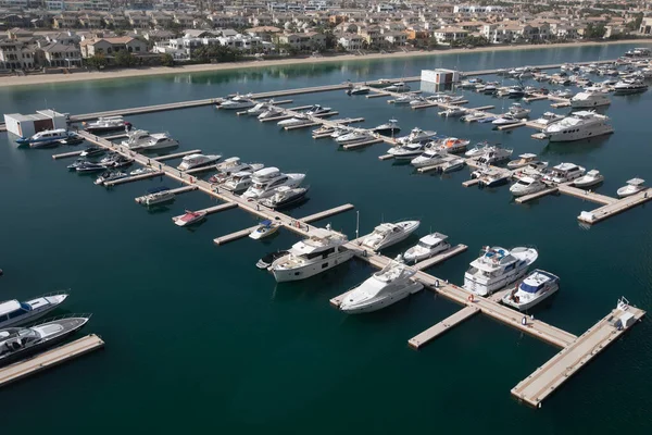 Dubai Emiratos Árabes Unidos 2020 Vista Los Yates Barcos Estacionados —  Fotos de Stock