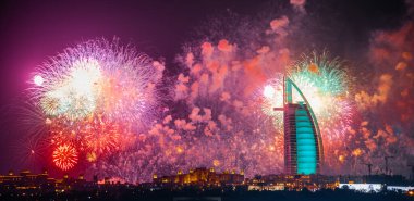 Dubai, Birleşik Arap Emirlikleri 01012020: Yeni yıl arifesi, Havai fişek gösterisi
