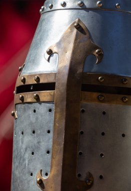 Çelik, Santa Maria da Feira, Portekiz yapımı Antik Şövalye Miğferi..