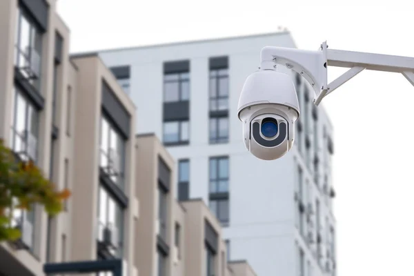 Koncepcja Sprzętu Bezpieczeństwa Kamera Cctv Biegunie Domu Monitorowanie Strefy Systemu — Zdjęcie stockowe