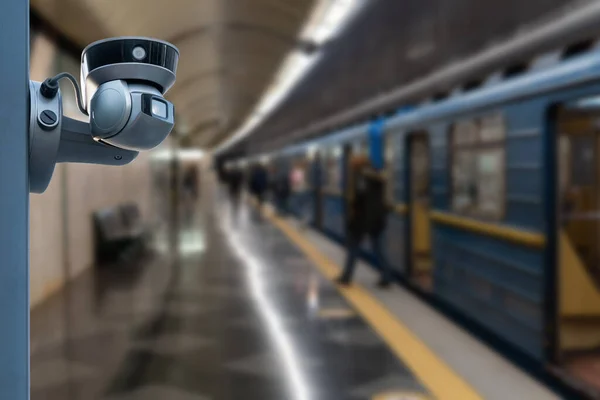 Cctv Cámara Seguridad Que Opera Estación Metro Platform Underground Estación — Foto de Stock