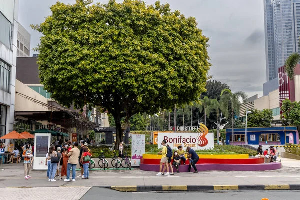 Pazar Günü High Street Makati Metro Manila Filipinler Eğlenen Insanlar — Stok fotoğraf