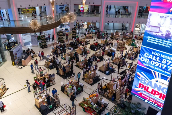 Świąteczne Dekoracje Centrum Handlowym Makati Metro Manila Filipiny Listopada 2021 — Zdjęcie stockowe