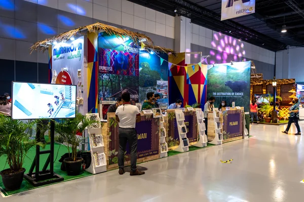 Personas Que Visitaron Evento Del Mercado Viajes Filipinas Smx Metro — Foto de Stock