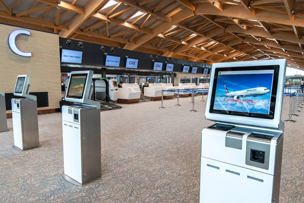 CLARK, PHIPPINES - Clark New International Airport 'taki 30 Nisan 2022 Yolcu Terminali, Manila' nın kuzeybatısındaki Clark Freeport Bölgesi 'ndeki Filipinler' e açılan uluslararası bir geçit..