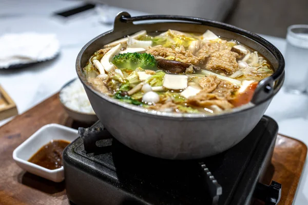 Populair Taiwanees Eten Paddestoel Hotpot Tafel Bij Restaurant — Stockfoto