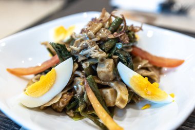 Popüler Endonezya Sebze Tabağı - Gado gado