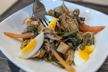 Popüler Endonezya Sebze Tabağı - Gado gado