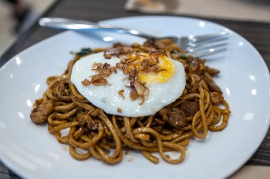 Popüler Endonezya Eriştesi - Bakmi Goreng