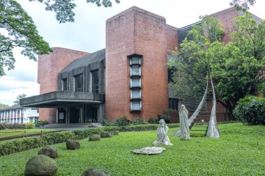 Filipinler Üniversitesi Diliman Manzarası