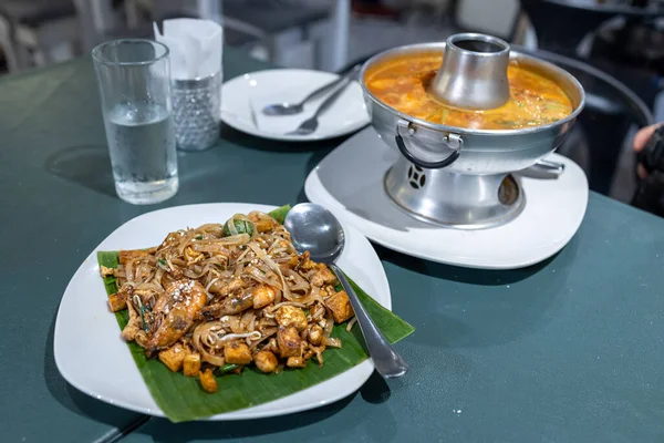 Популярное Таиландское Лапша Блюдо Pad Thai Ресторане — стоковое фото