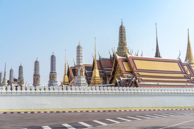 Wat Phra Kaew 'in dışında, Zümrüt Buda Tapınağı ve Büyük Saray. Bangkok lüks kraliyet sarayı.