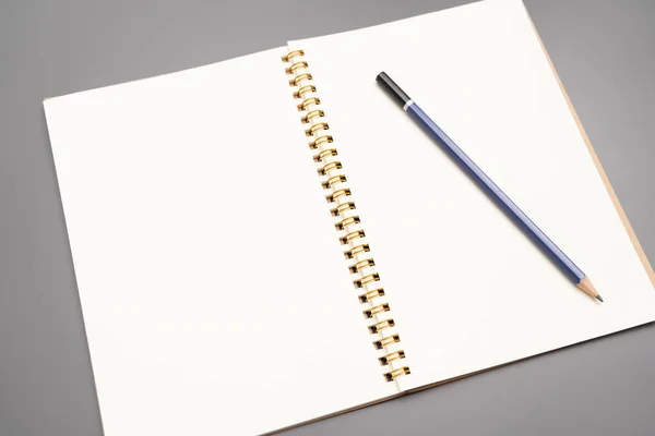 Selective Focus Gold Spiral Notebook Isolated Notebook Gold Spiral — Stockfoto