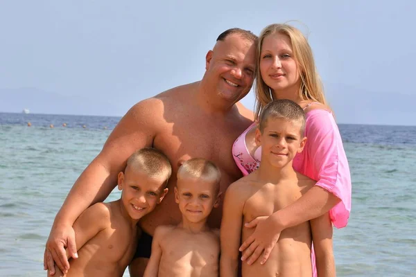 Happy Family Summer Time Sea Beach Images De Stock Libres De Droits
