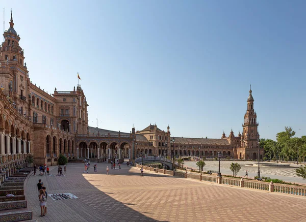 Gente Caminando Por Plaza España Sevilla Andalucía España — Foto de Stock