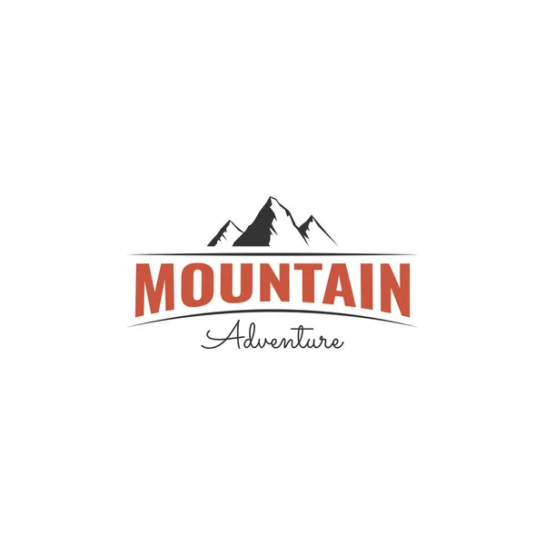 Montanha Aventura Logotipo Modelo Design — Vetor de Stock