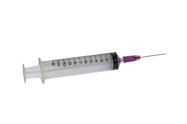 Beyaz zemin üzerinde izole şırınga, boş şırınga