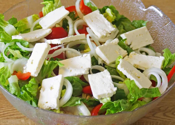 Eine Hausgemachte Version Eines Köstlichen Griechischen Salats — Stockfoto