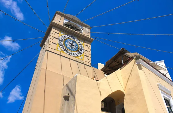 Santo Stefano, İtalya 'nın Capri adasında eski bir katedraldir. Azize Stephen 'a adanmış, Capri kasabasının başlıca ibadethanesidir. Dini kompleks Piazza Umberto 'nun etrafına inşa edildi..