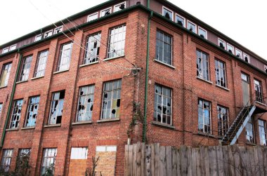 Güney Almanya 'nın Schorndorf kentindeki eski bir deri fabrikasının endüstriyel yıkıntısı