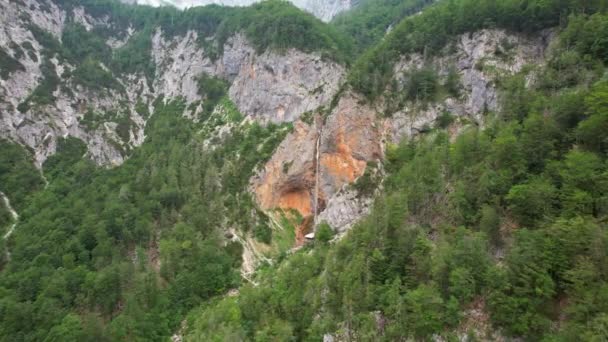 Stunning Waterfall Found Logar Valley Northern Slovenia Called Rinka Falls — Stock video