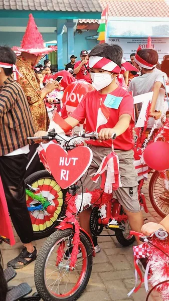 Love Heart Road Traffic Independence Day Celebration Kids Cycling Theme - Stok İmaj