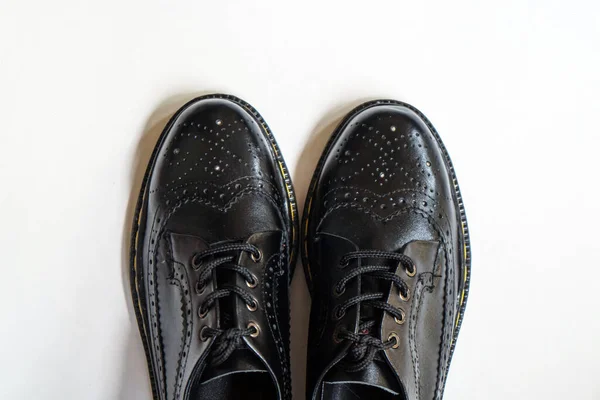 Full Black Brogue Wingtip Shoes Από Γνήσιο Cowhide Λεπτομέρεια Λευκό — Φωτογραφία Αρχείου