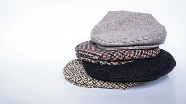 Concept Photo Pile Classic Newsboy Style Hats Flat Hats Scally — Zdjęcie stockowe