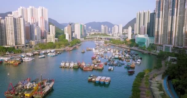Balıkçı Tekneleri Sampanlar Üzerinde Uçan Lar Aberdeen Körfezi Hong Kong — Stok video