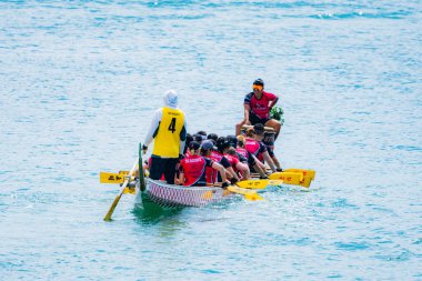 STANLEY-HONG KONG, 6 Haziran 2022: 3 Haziran 'da, Ejderha Tekne Yarışı ilk kez Stanley Main Beach' te yapıldı. COVID-19 salgınından sonra