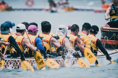 STANLEY-HONG KONG, 6 Haziran 2022: 3 Haziran 'da, Ejderha Tekne Yarışı ilk kez Stanley Main Beach' te yapıldı. COVID-19 salgınından sonra