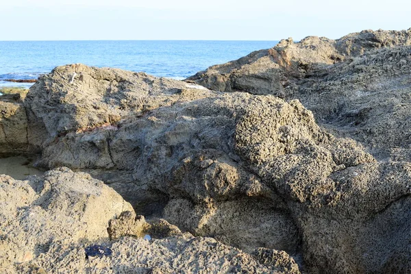 Srail Devleti Nin Kuzeyindeki Akdeniz Kıyılarındaki Yüksek Kayalıklar Taşlar — Stok fotoğraf