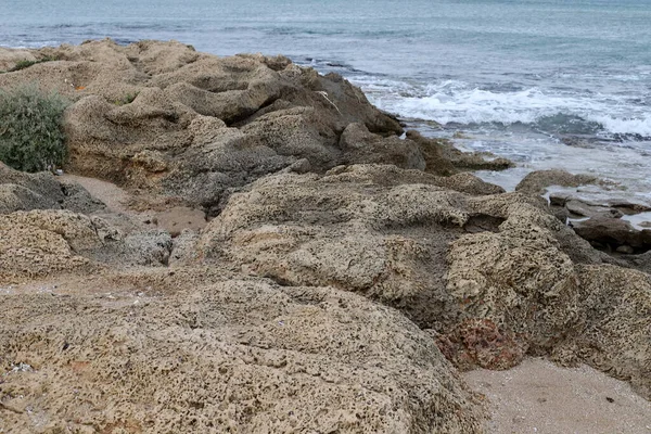 Високі Скелі Каміння Березі Середземного Моря Півночі Держави Ізраїль — стокове фото