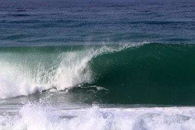 İsrail açıklarında Akdeniz 'de şiddetli bir fırtına var.. 
