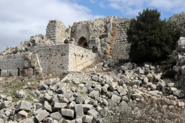 Ruins of the medieval fortress Nimrod (Mivtzar Nimrod) located in the northern Golan Heights in Israel. 