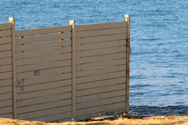 Zaunhecke Ufer Mit Blick Auf Das Mittelmeer — Stockfoto