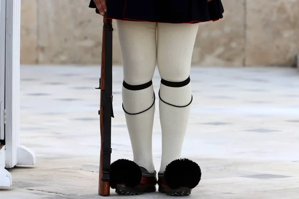 Schuhe Und Kleidung Von Offizieren Der Ehrenwache Der Nähe Des — Stockfoto