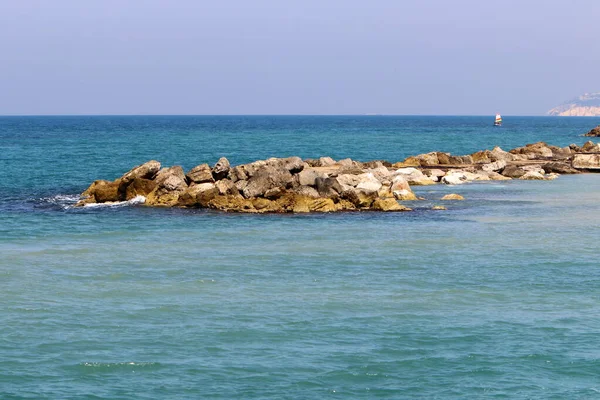 Wellenbrecher Stadtstrand Der Mittelmeerküste — Stockfoto