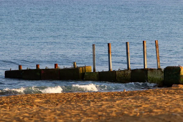 Breakwater Sur Plage Ville Sur Côte Méditerranéenne — Photo