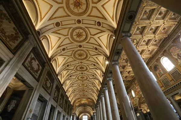 Décorations Dorées Murs Dômes Dans Les Églises Capitale Italienne Ville — Photo