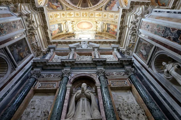 Arany Díszek Falak Kupolák Templomok Olaszország Fővárosában Örök Város Róma — Stock Fotó