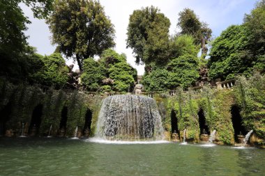 TIVOLI, ITALY, 09 . - 05. 2022: Villa d 'Este, Tivoli' de, Roma yakınlarında. Muhteşem Rönesans Sarayı. 