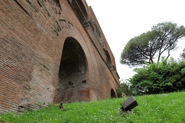 Numara 2022 Yılı Roma Nın Sonsuz Şehrindeki Binalar Binalar Sokaklardadır — Stok fotoğraf