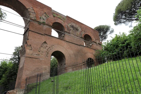 Numara 2022 Yılı Roma Nın Sonsuz Şehrindeki Binalar Binalar Sokaklardadır — Stok fotoğraf