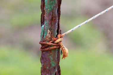 Eski ve paslı metal ürünleri ve yapıları. Eski ve paslı demirin dokusu 