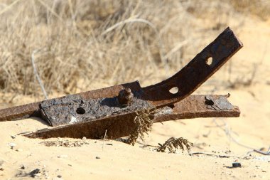 Eski ve paslı metal ürünleri ve yapıları. Eski ve paslı demirin dokusu 